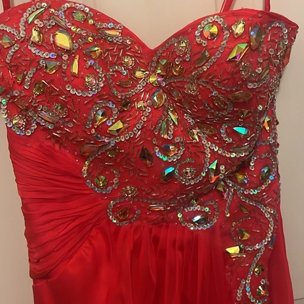 GUC - Flash by Mac Duggal Beaded Formal Gown in Sz 4 - Picture 5 of 15
